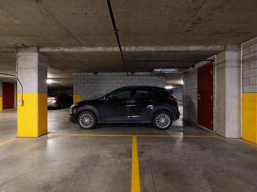 Parking - 1403-7051 Rue Allard, Montréal (Lasalle), QC - Indoor Photo Showing Garage