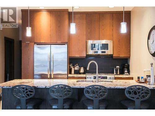 101 Dormie Drive Unit# 2C, Vernon, BC - Indoor Photo Showing Kitchen With Upgraded Kitchen
