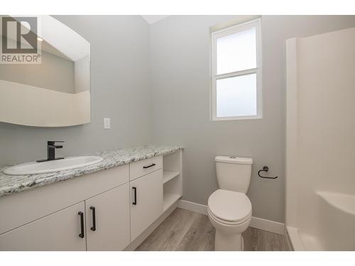 2508 Shuswap Avenue Unit# 9, Lumby, BC - Indoor Photo Showing Bathroom