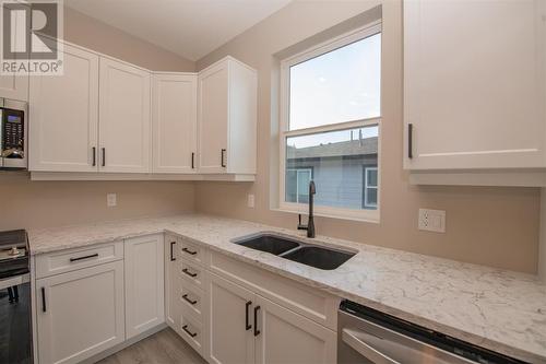 2508 Shuswap Avenue Unit# 13, Lumby, BC - Indoor Photo Showing Kitchen With Double Sink