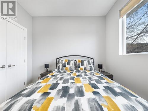 4204 14 Avenue, Vernon, BC - Indoor Photo Showing Bedroom