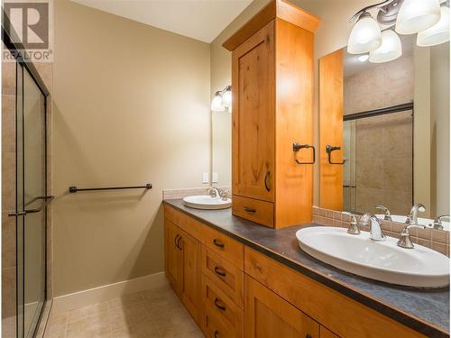 9966 Purcell Drive, Silver Star, BC - Indoor Photo Showing Bathroom