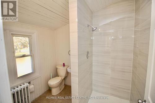 12039 Steeles Ave, Halton Hills, ON - Indoor Photo Showing Bathroom