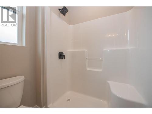 2508 Shuswap Avenue Unit# 18, Lumby, BC - Indoor Photo Showing Bathroom