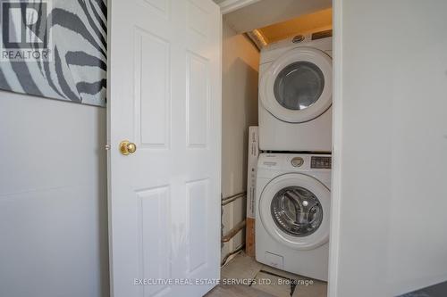 508 - 3700 Kaneff Crescent, Mississauga, ON - Indoor Photo Showing Laundry Room