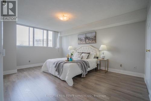 508 - 3700 Kaneff Crescent, Mississauga, ON - Indoor Photo Showing Bedroom