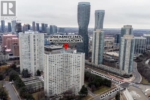 508 - 3700 Kaneff Crescent, Mississauga, ON - Outdoor
