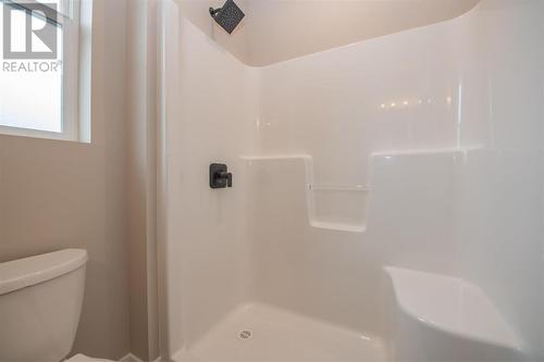 2508 Shuswap Avenue Unit# 11, Lumby, BC - Indoor Photo Showing Bathroom