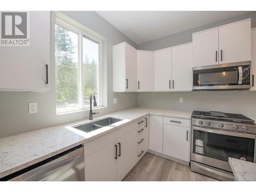 2508 Shuswap Avenue Unit# 10, Lumby, BC - Indoor Photo Showing Kitchen With Double Sink