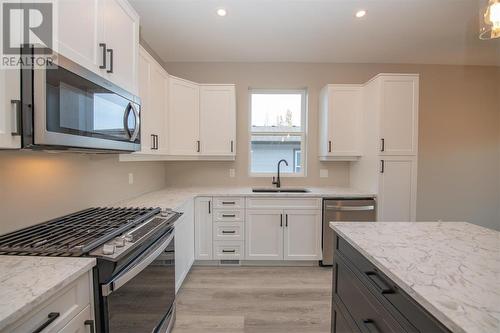 2508 Shuswap Avenue Unit# 12, Lumby, BC - Indoor Photo Showing Kitchen