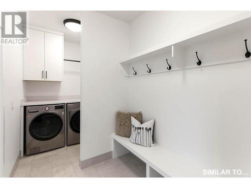 9201 Okanagan Centre Road W Unit# 6, Lake Country, BC - Indoor Photo Showing Laundry Room