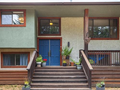 4775 Anderson Ave, Bowser, BC - Outdoor With Deck Patio Veranda