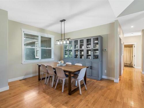 3829 Winget Pl, Chemainus, BC - Indoor Photo Showing Dining Room