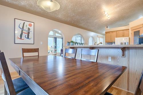 3637 Broadwater Rd, Robson, BC - Indoor