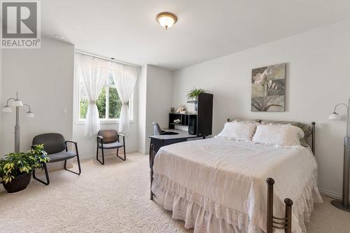 1480 Nighthawk  Drive, Castlegar, BC - Indoor Photo Showing Bedroom