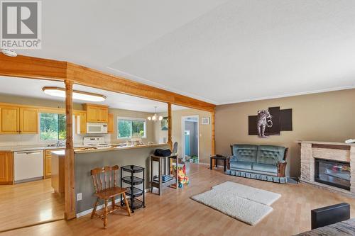 1480 Nighthawk  Drive, Castlegar, BC - Indoor With Fireplace