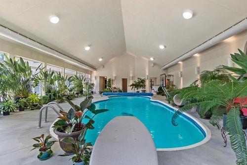 1480 Nighthawk Drive, Castlegar, BC - Indoor Photo Showing Other Room With In Ground Pool