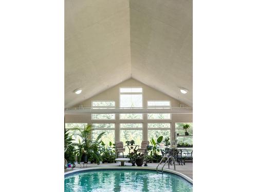 1480 Nighthawk Drive, Castlegar, BC - Indoor Photo Showing Other Room With In Ground Pool