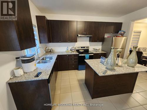 312 Ridley Cres, Southgate, ON - Indoor Photo Showing Kitchen With Double Sink