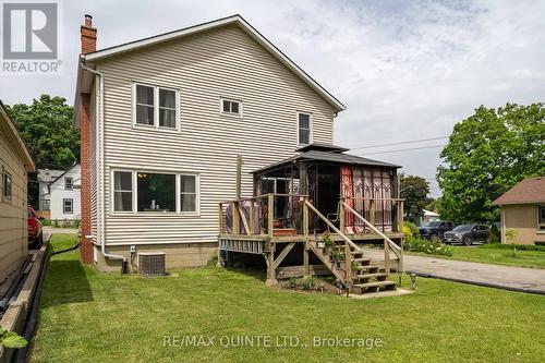 6 Low St, Prince Edward County, ON - Outdoor