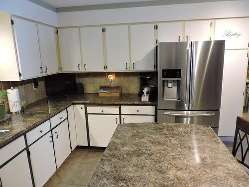 356 Marguerite Avenue, Greenwood, BC - Indoor Photo Showing Kitchen