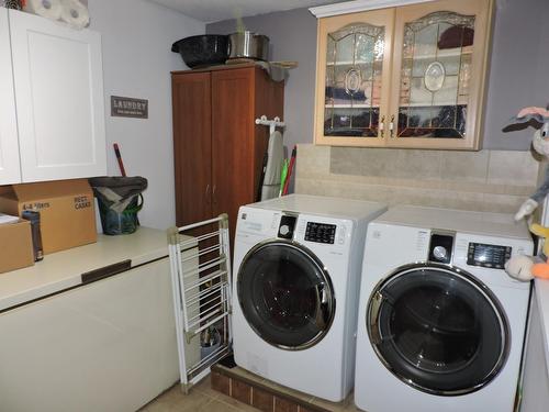 356 Marguerite Avenue, Greenwood, BC - Indoor Photo Showing Laundry Room
