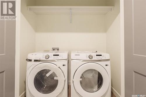 803A 2Nd Street E, Saskatoon, SK - Indoor Photo Showing Laundry Room