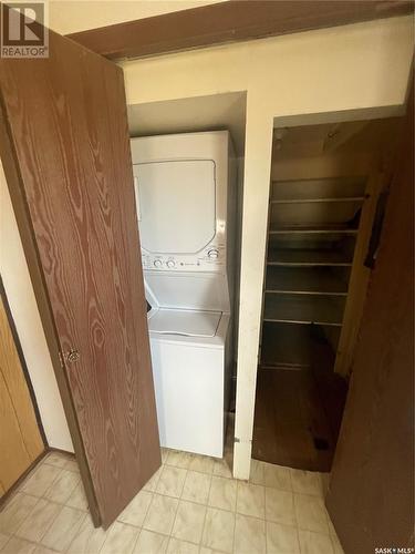 204 5Th Street, Wilkie, SK - Indoor Photo Showing Laundry Room