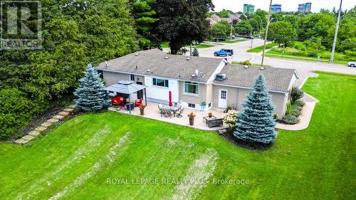 435 Parkside Dr, Hamilton, ON - Outdoor