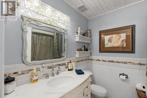 319 Old L'Amable Road, Bancroft, ON - Indoor Photo Showing Bathroom