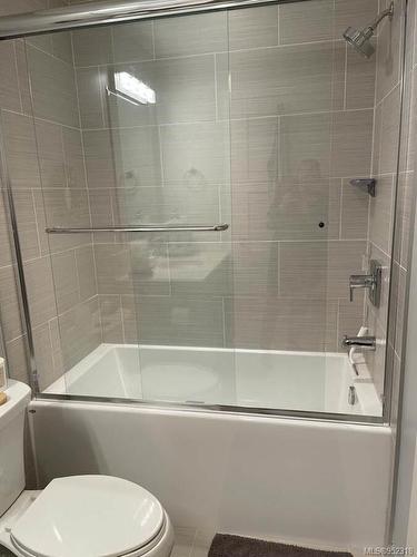 203-6591 Lincroft Rd, Sooke, BC - Indoor Photo Showing Bathroom