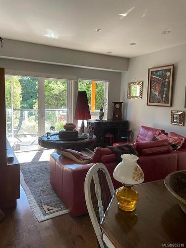 203-6591 Lincroft Rd, Sooke, BC - Indoor Photo Showing Living Room