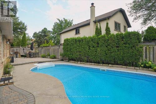 2036 Kawartha Cres, Mississauga, ON - Outdoor With In Ground Pool With Backyard