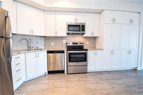 560 North Service Road|Unit #506, Grimsby, ON - Indoor Photo Showing Kitchen With Upgraded Kitchen