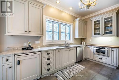 28 Bedford St, Port Hope, ON - Indoor Photo Showing Kitchen With Upgraded Kitchen