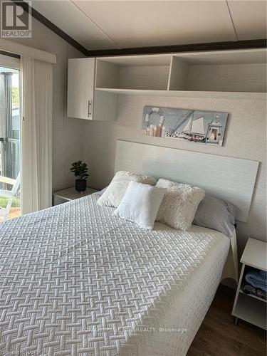 42 Quarry Meadows, Port Colborne, ON - Indoor Photo Showing Bedroom