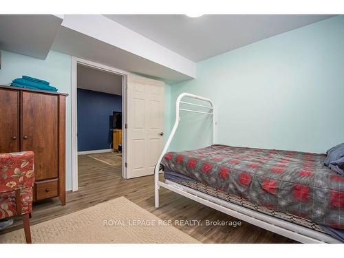 2021 Pigeon Lake Rd, Kawartha Lakes, ON - Indoor Photo Showing Bedroom