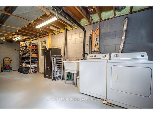 2021 Pigeon Lake Rd, Kawartha Lakes, ON - Indoor Photo Showing Laundry Room