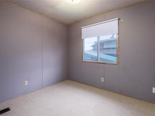 1784 England Ave, Courtenay, BC - Indoor Photo Showing Other Room