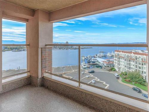 802-75 Songhees Rd, Victoria, BC -  With Body Of Water With View