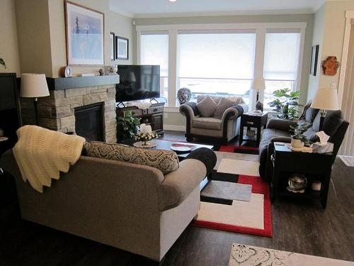 1524 Cowan Way, Merritt, BC - Indoor Photo Showing Living Room With Fireplace