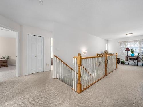 5976 Vla Rd, Chase, BC - Indoor Photo Showing Other Room