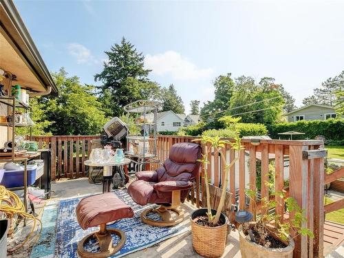 730 Snowdrop Ave, Saanich, BC - Outdoor With Deck Patio Veranda