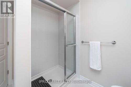704 Octave Grve, Ottawa, ON - Indoor Photo Showing Bathroom