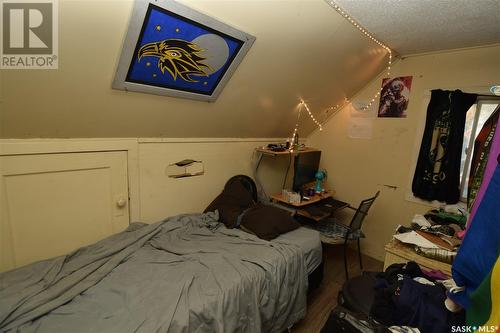 1416 C Avenue N, Saskatoon, SK - Indoor Photo Showing Bedroom