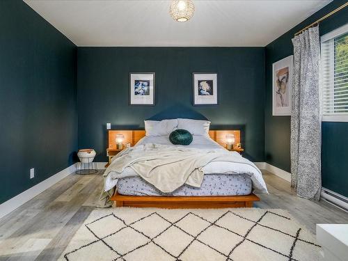 1600 Roberta Rd South, Nanaimo, BC - Indoor Photo Showing Bedroom
