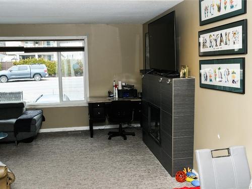 179 Snowsell Street, Kelowna, BC - Indoor Photo Showing Other Room