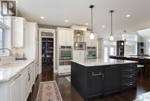 2727 Mccallum Avenue, Regina, SK - Indoor Photo Showing Kitchen With Upgraded Kitchen