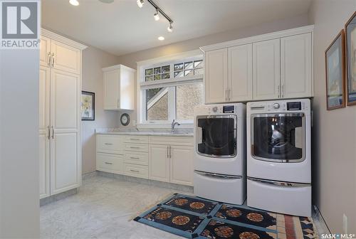 2727 Mccallum Avenue, Regina, SK - Indoor Photo Showing Laundry Room