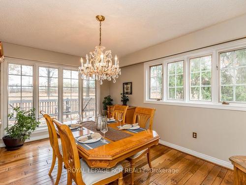 2100 Davis Dr W, King, ON - Indoor Photo Showing Dining Room